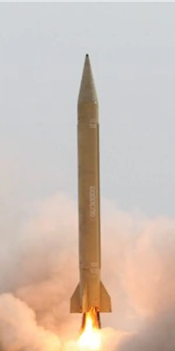 Rochette et missile